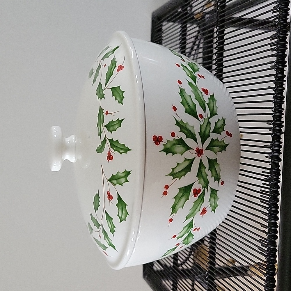 Lenox Holiday Small Covered Bowl